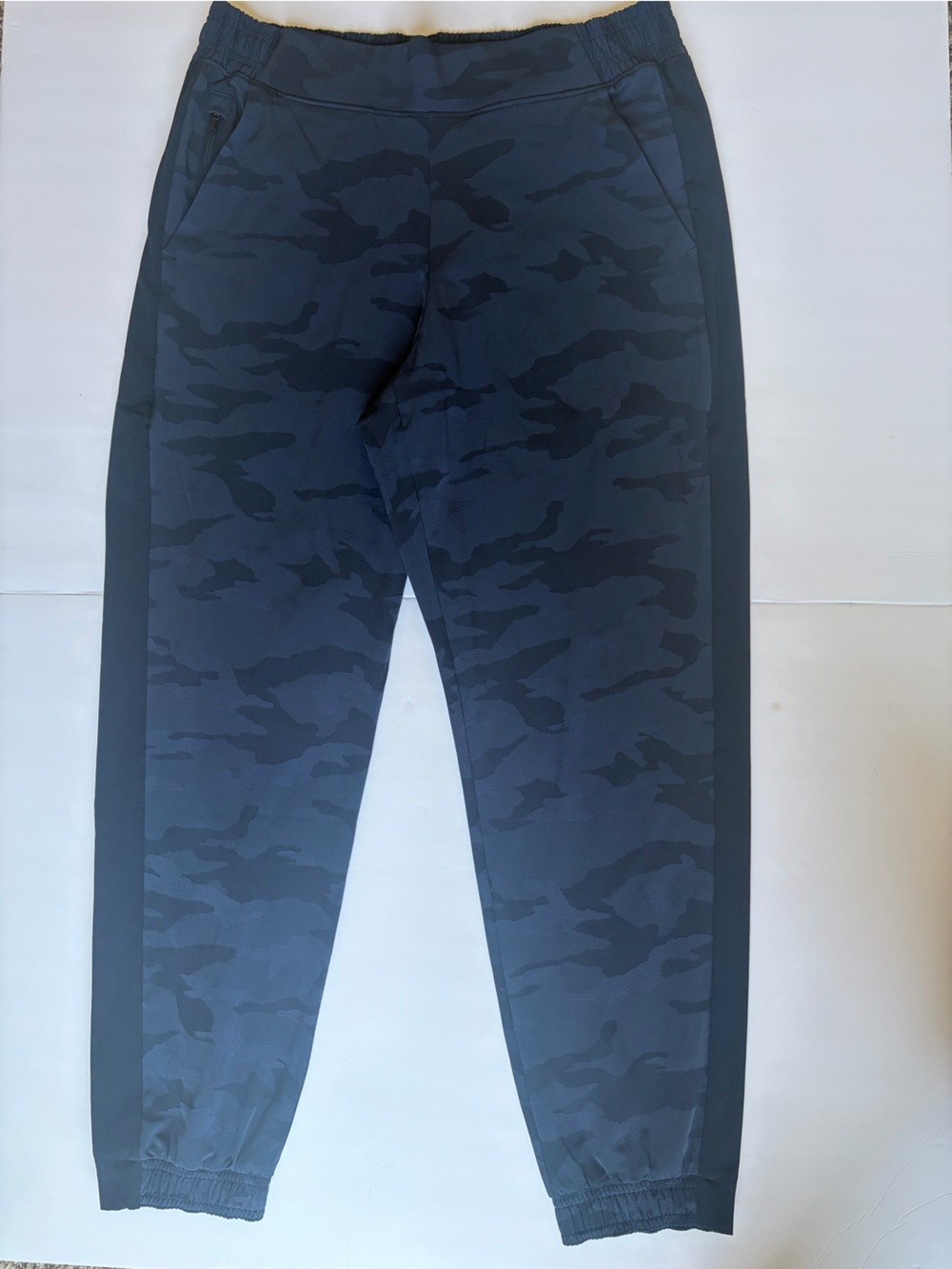 Athleta Brooklyn Textured Jogger Navy Camo 8P Petite
